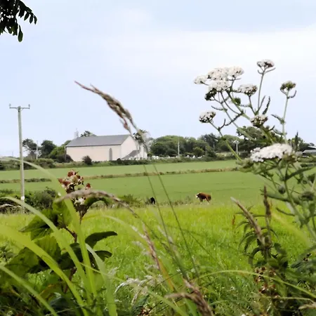 アパート Roaringwater